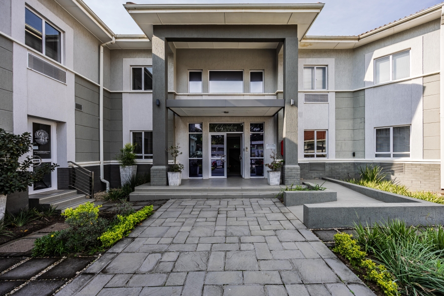 To Let Commercial Property for Rent in Selborne Eastern Cape